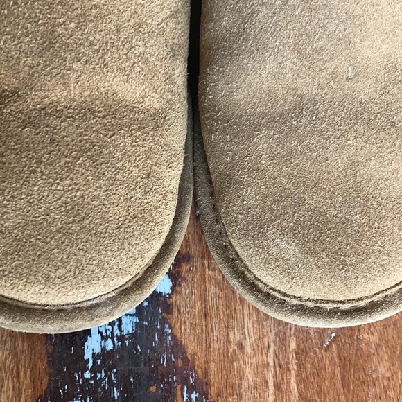 EUC BearPaw Victorian Suede Boots - Picture 3 of 16